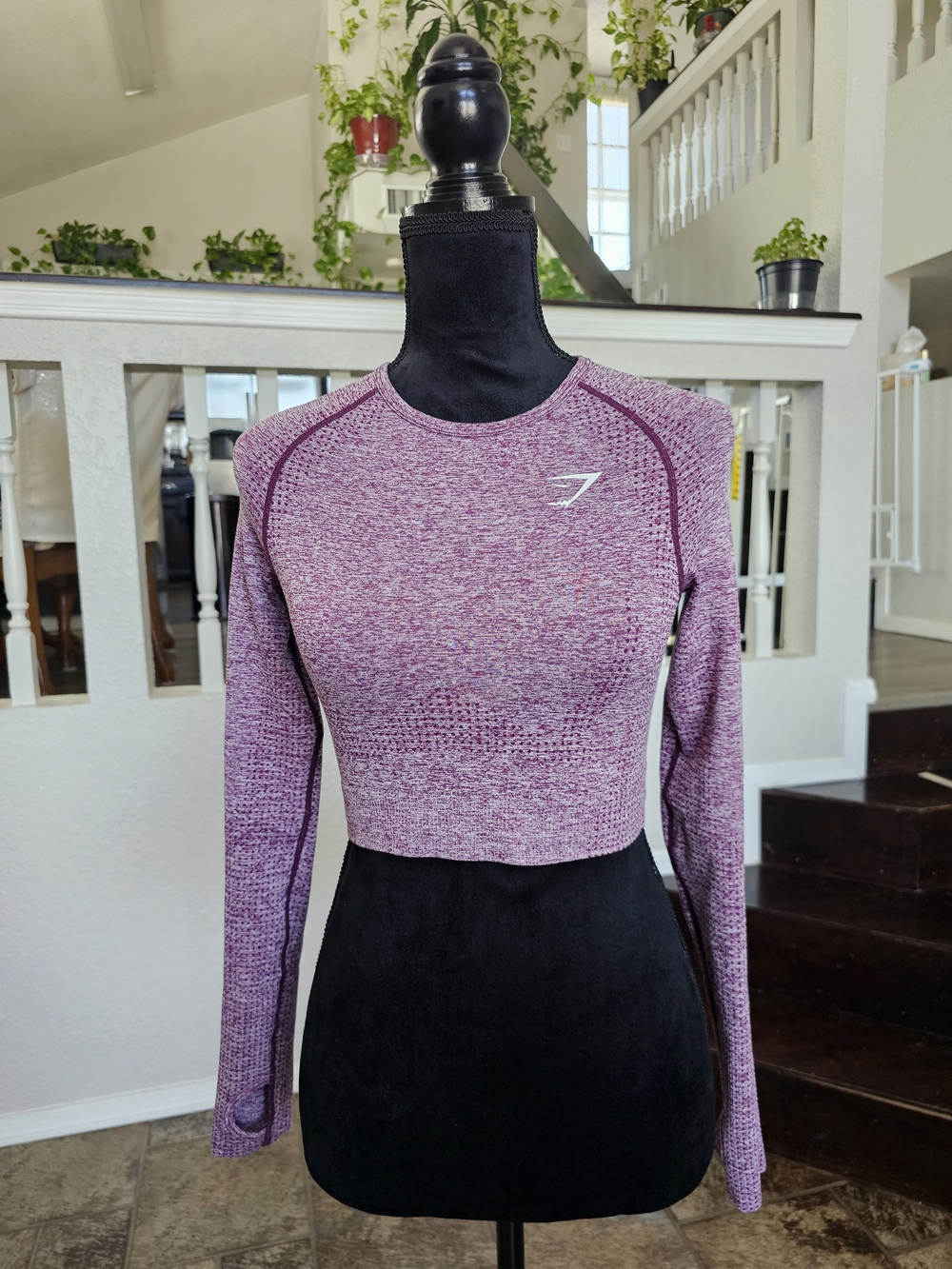 Women's GymShark Vital Seamless Crop-Long Sleeve-Shirt-Small-Plum- Pre Owned